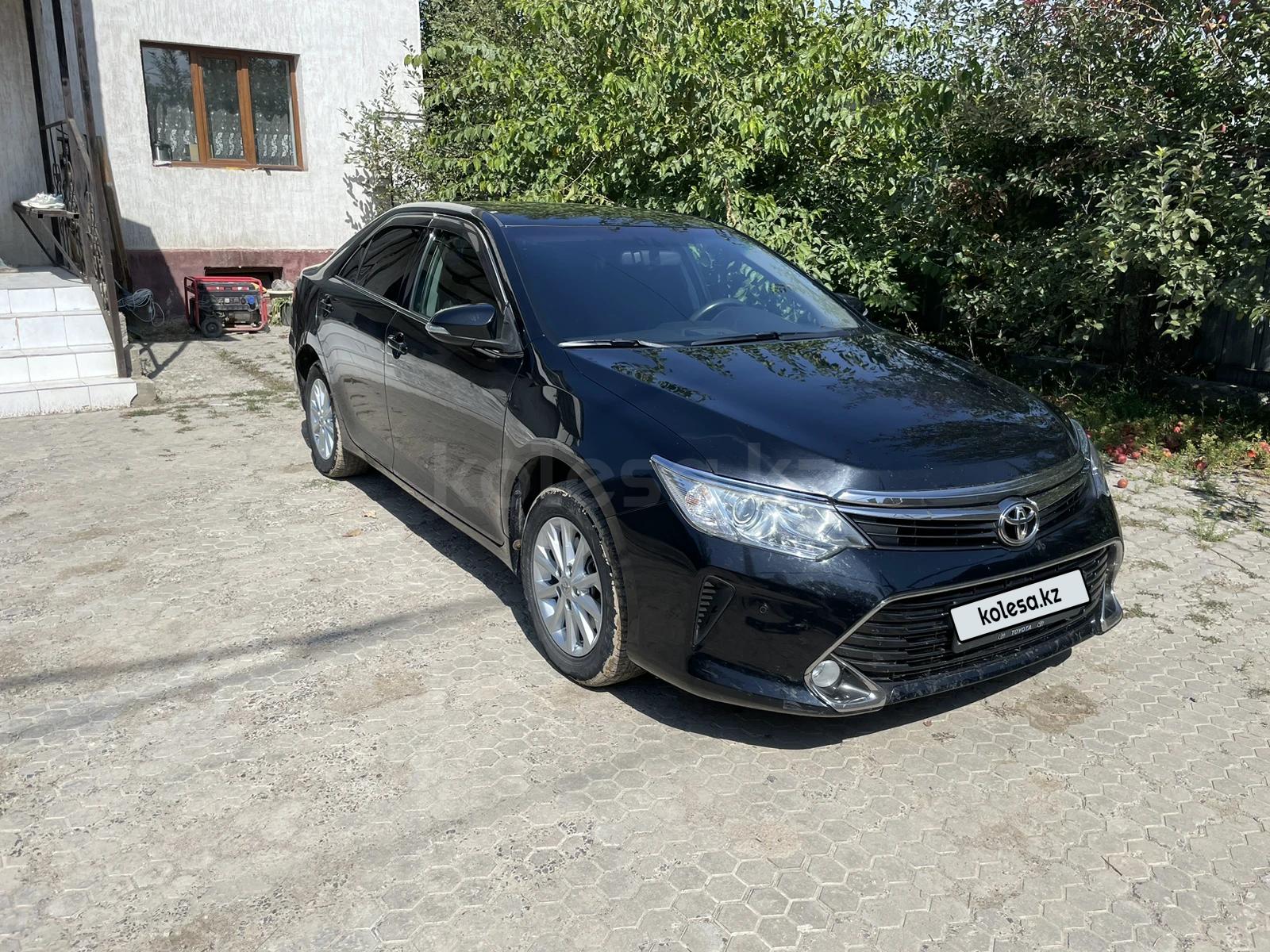 Toyota Camry 2016 г.