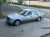 Mercedes-Benz E 280 1995 года за 3 700 000 тг. в Туркестан – фото 2