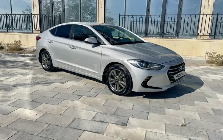 Hyundai Elantra 2018 годаүшін6 500 000 тг. в Актау