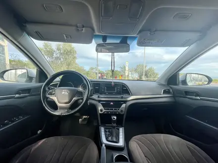 Hyundai Elantra 2018 года за 6 500 000 тг. в Актау – фото 9