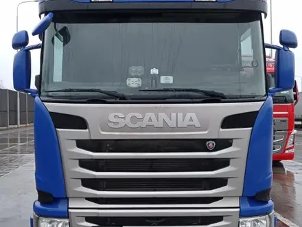 Scania  R490 Low Deck 2015 года за 35 000 000 тг. в Алматы – фото 3