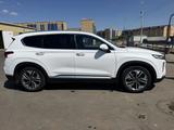 Hyundai Santa Fe 2020 года за 12 600 000 тг. в Астана