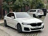 BMW 530 2022 года за 30 000 000 тг. в Алматы