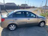 Kia Rio 2010 года за 2 700 000 тг. в Атырау – фото 3