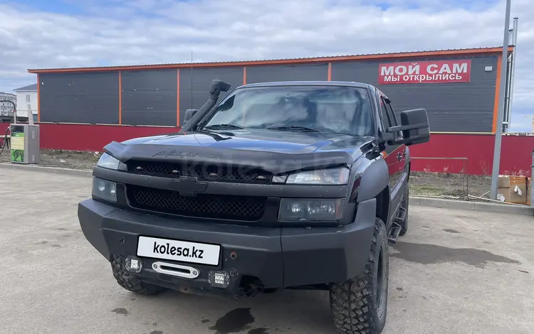 Chevrolet Avalanche 2002 года за 7 800 000 тг. в Актобе