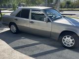 Mercedes-Benz E 230 1991 года за 900 000 тг. в Туркестан – фото 2