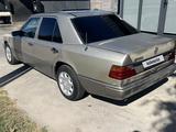 Mercedes-Benz E 230 1991 года за 900 000 тг. в Туркестан – фото 4
