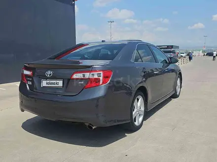 Toyota Camry 2014 года за 5 100 000 тг. в Алматы – фото 4