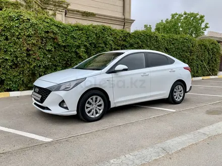 Hyundai Accent 2020 года за 5 300 000 тг. в Актау – фото 2