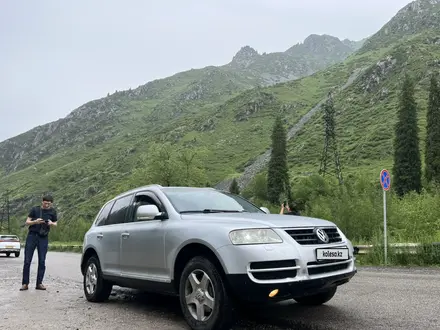 Volkswagen Touareg 2004 года за 4 500 000 тг. в Алматы