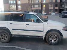 Mitsubishi Montero Sport, 2000