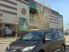 Toyota Sienna, 2020