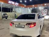 Toyota Camry 2013 года за 8 450 000 тг. в Шымкент – фото 2