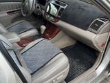 Toyota Camry 2005 годаүшін6 100 000 тг. в Алматы – фото 2