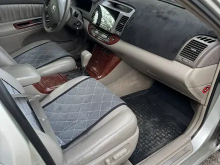 Toyota Camry 2005 года за 6 100 000 тг. в Алматы – фото 2