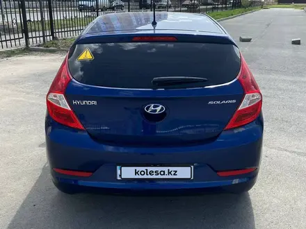 Hyundai Solaris 2014 года за 5 800 000 тг. в Актобе – фото 4