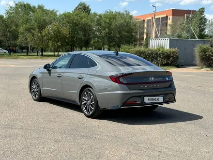 Hyundai Sonata 2022 года за 13 500 000 тг. в Астана – фото 3