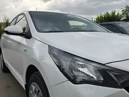 Hyundai Accent 2021 года за 6 800 000 тг. в Семей