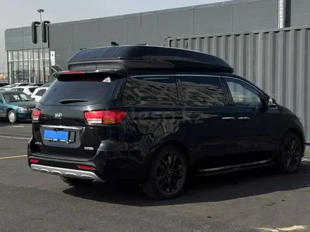 Kia Carnival 2018 года за 10 600 000 тг. в Алматы – фото 5