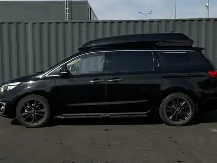 Kia Carnival 2018 года за 10 600 000 тг. в Алматы – фото 8