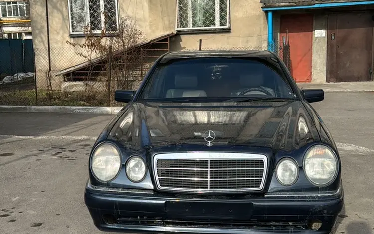 Mercedes-Benz E 320 1995 года за 1 800 000 тг. в Алматы