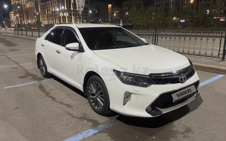 Toyota Camry 2014 года за 10 300 000 тг. в Астана