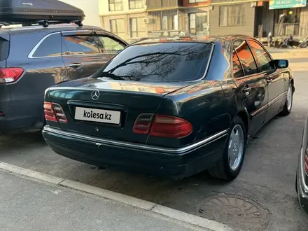 Mercedes-Benz E 280 1996 года за 1 900 000 тг. в Алматы – фото 2