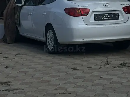 Hyundai Elantra 2008 года за 1 800 000 тг. в Актобе