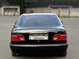Mercedes-Benz E 230 1996 годаүшін2 800 000 тг. в Талдыкорган – фото 3
