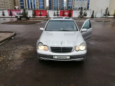 Mercedes-Benz C 240 2001 года за 3 200 000 тг. в Астана