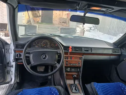 Mercedes-Benz E 260 1989 года за 1 550 000 тг. в Алматы – фото 9