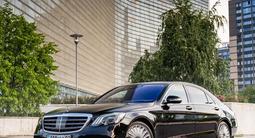 Прокат Аренда авто с водителем Mercedes W222 2020г Mercedes V-Class 2023г. в Алматы