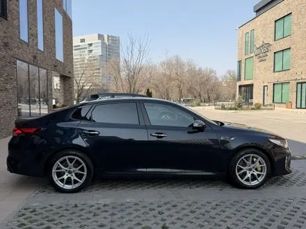 Kia K5 2016 года за 9 259 000 тг. в Алматы – фото 7