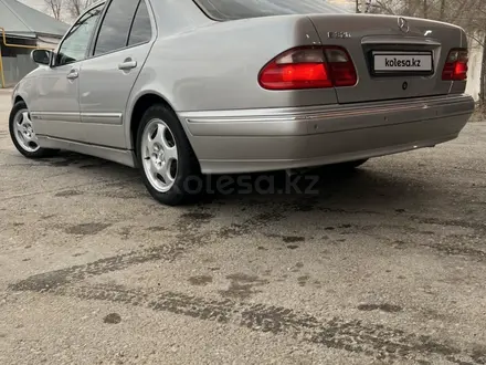 Mercedes-Benz E 280 2001 годаүшін6 000 000 тг. в Кызылорда – фото 46