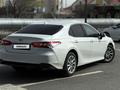 Toyota Camry 2021 годаүшін15 300 000 тг. в Атырау – фото 5