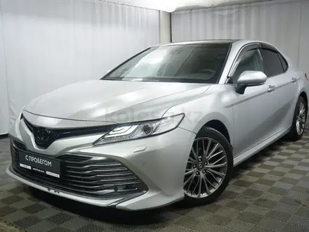 Toyota Camry 2020 года за 13 333 000 тг. в Алматы