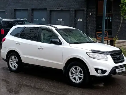 Hyundai Santa Fe 2010 года за 6 000 000 тг. в Астана – фото 3