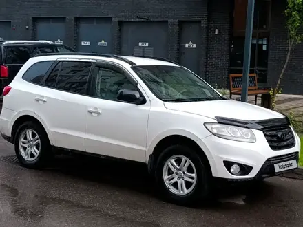 Hyundai Santa Fe 2010 года за 6 000 000 тг. в Астана – фото 4