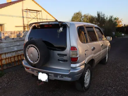 Chevrolet Niva 2005 года за 1 200 000 тг. в Осакаровка – фото 5