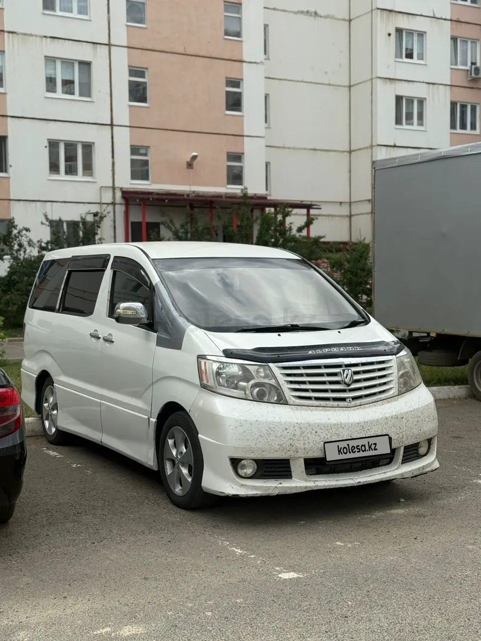 Toyota Alphard, 2004