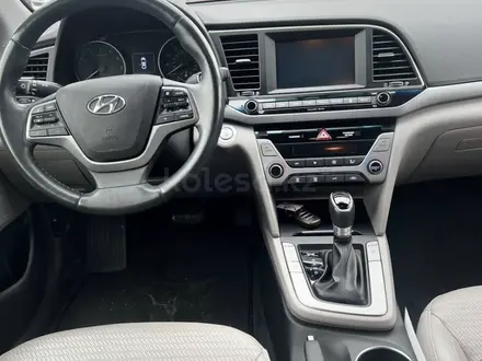 Hyundai Elantra 2017 года за 6 200 000 тг. в Актау – фото 9