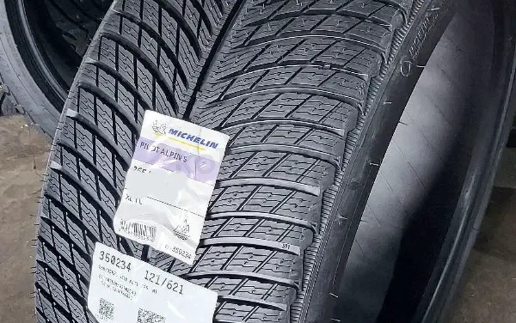 285/45 22 MICHELIN PILOT ALPIN 5 SUV за 375 000 тг. в Алматы