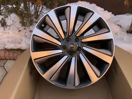 Оригинальные диски R23 на Range Rover (L460) с 2022 года за 1 299 000 тг. в Алматы – фото 12
