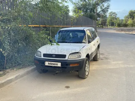Toyota RAV4 1996 года за 2 300 000 тг. в Алматы – фото 3