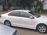 Volkswagen Jetta 2015 годаүшін4 700 000 тг. в Уральск – фото 4