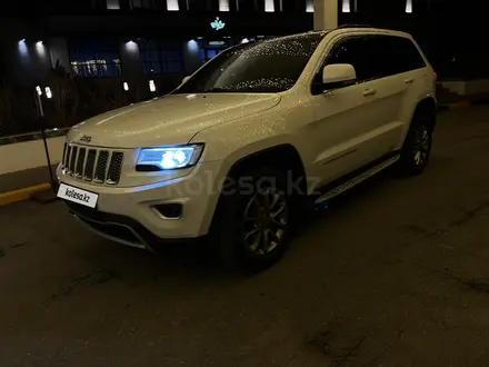 Jeep Grand Cherokee 2014 года за 14 500 000 тг. в Астана – фото 16