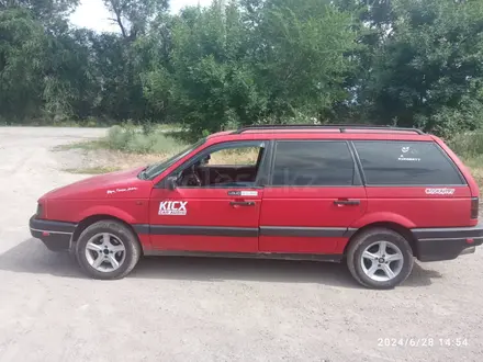 Volkswagen Passat 1992 года за 1 600 000 тг. в Есик – фото 3