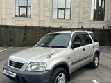 Honda CR-V 1997 годаfor2 700 000 тг. в Алматы