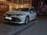 Toyota Camry 2020 года за 14 000 000 тг. в Шымкент
