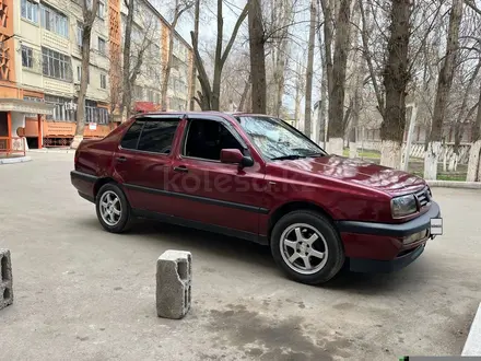 Volkswagen Vento 1992 года за 1 300 000 тг. в Тараз